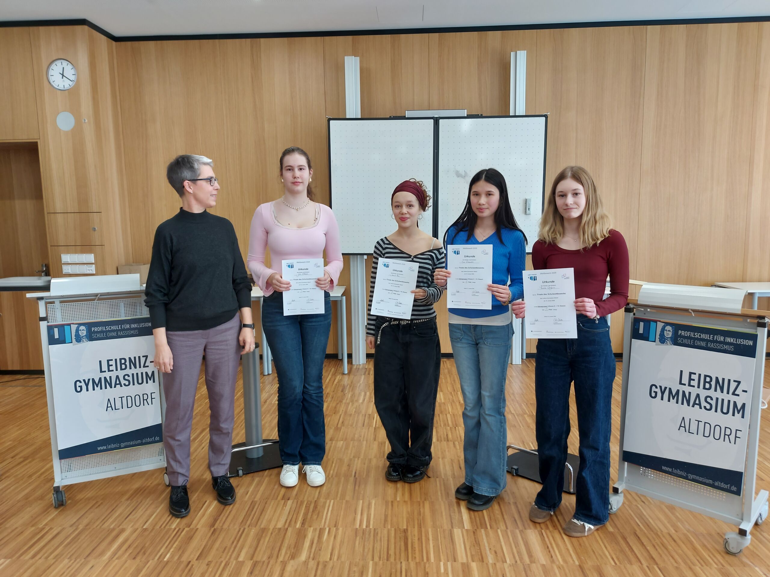 Die Teilnehmerinnen am Schulfinale der SEK I